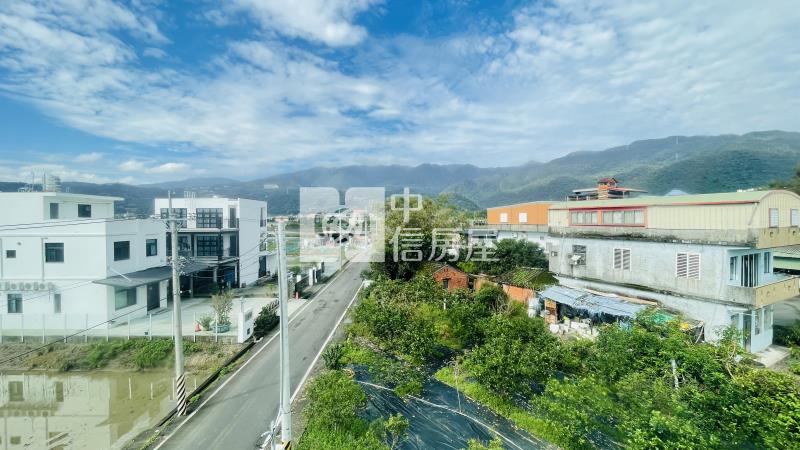 礁溪近市區河堤旁雙面路全新農舍房屋室內格局與周邊環境