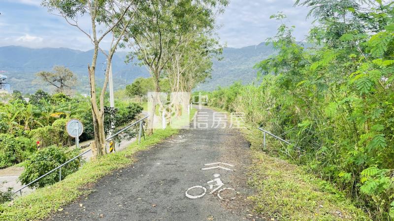 礁溪近市區河堤旁雙面路全新農舍房屋室內格局與周邊環境
