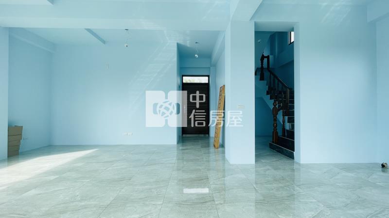 礁溪近市區河堤旁雙面路全新農舍房屋室內格局與周邊環境