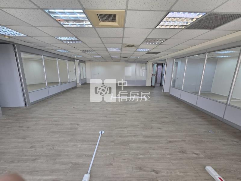 白金商務房屋室內格局與周邊環境