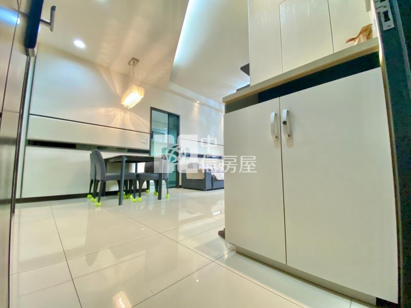 高鐵特區輕屋齡雙陽台精裝大2房平車樹梢戶房屋室內格局與周邊環境