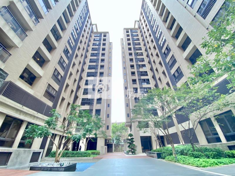 高鐵特區輕屋齡雙陽台精裝大2房平車樹梢戶房屋室內格局與周邊環境