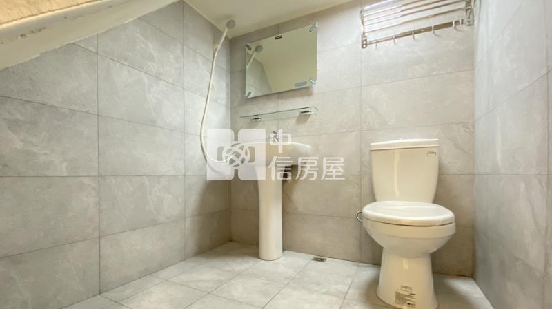 大雅上楓翻新前院透天房屋室內格局與周邊環境