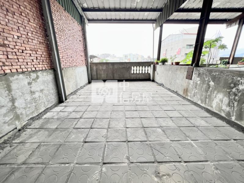 正進化路賺錢金透店房屋室內格局與周邊環境