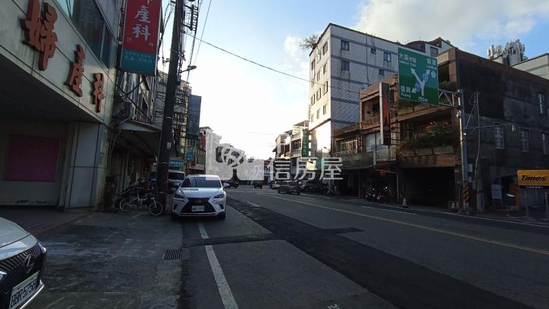 大溪信義路民宿透店12套房房屋室內格局與周邊環境