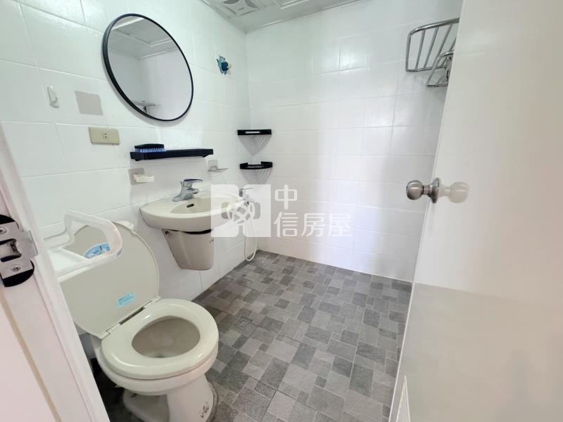 北區次頂樓兩房房屋室內格局與周邊環境