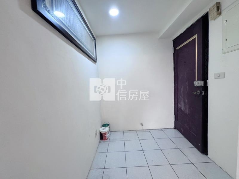 北區次頂樓兩房房屋室內格局與周邊環境
