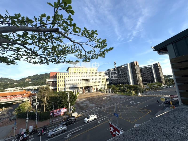 翔仁願景大地坪透店房屋室內格局與周邊環境