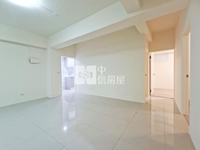中壢近家樂福~室內大空間超美大四房房屋室內格局與周邊環境