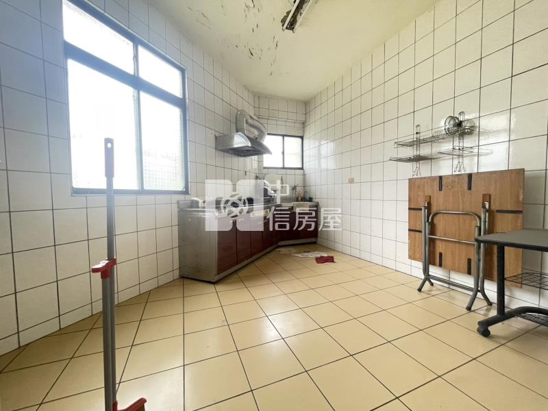 【神馬】青果市場美透店房屋室內格局與周邊環境