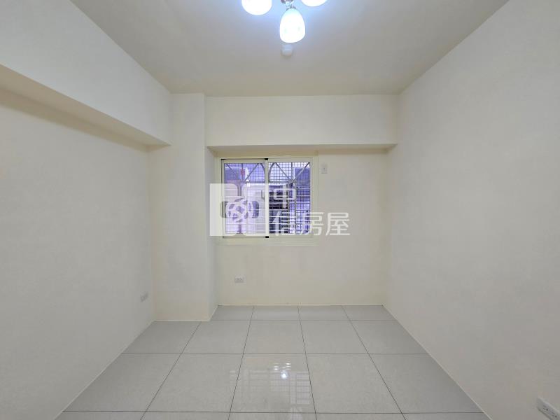 碧綠藍天1F3房平車B房屋室內格局與周邊環境