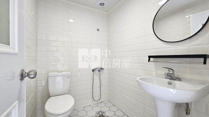 台中科大民生校區收租電梯大六套房屋室內格局與周邊環境