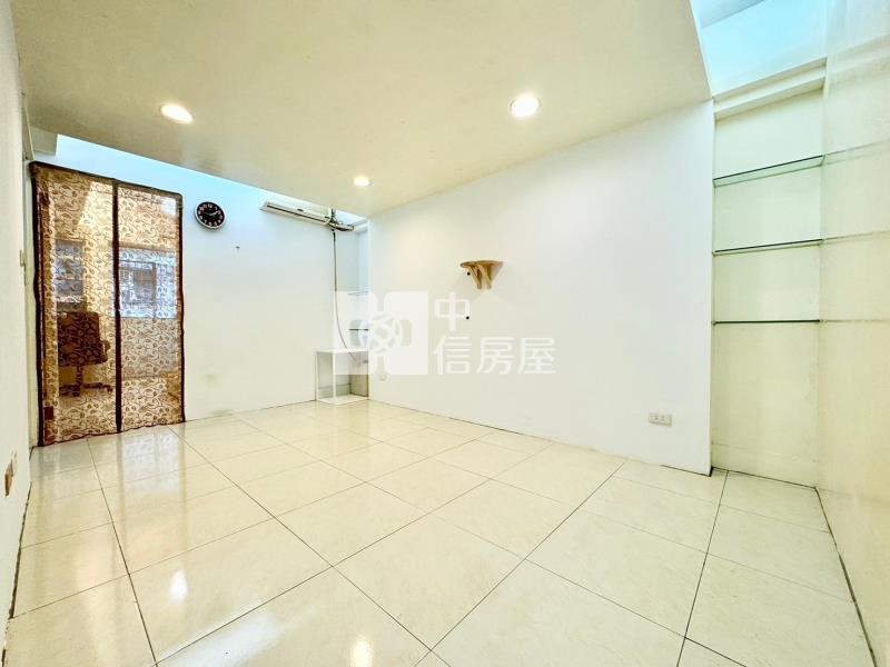 一中商圈大三房二樓公寓房屋室內格局與周邊環境