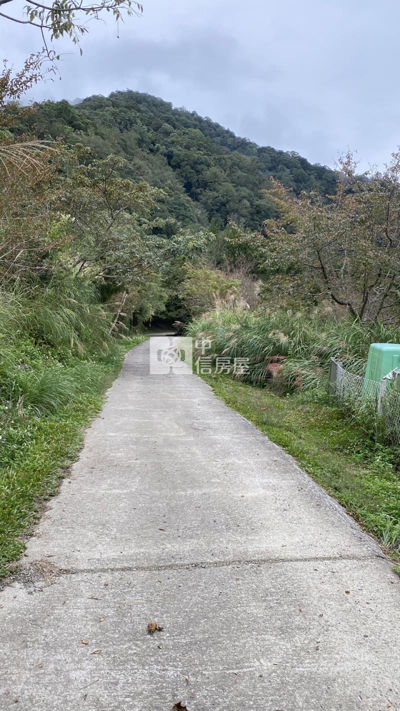 拉拉山無敵景觀農地房屋室內格局與周邊環境