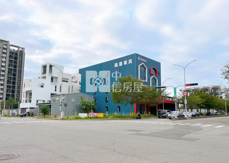 南屯國際足球園區旁大角地房屋室內格局與周邊環境