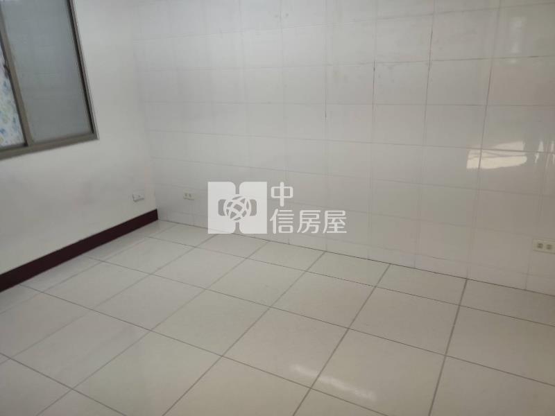 慈濟大面寬1+2平車店面房屋室內格局與周邊環境