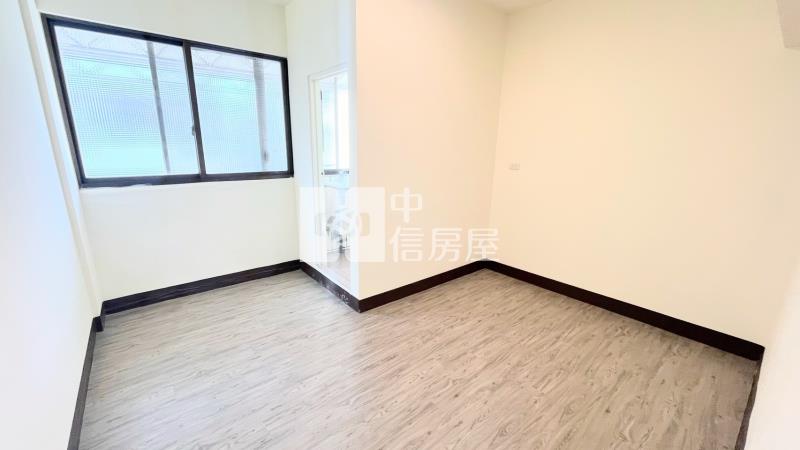 公所旁透天房屋室內格局與周邊環境