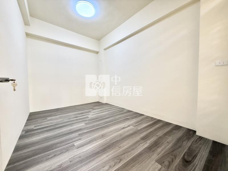 居仁學區|超值低總價|成家四房房屋室內格局與周邊環境