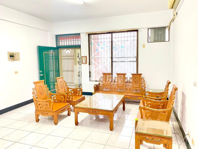 東海公園麥當勞芳鄰透天厝房屋室內格局與周邊環境