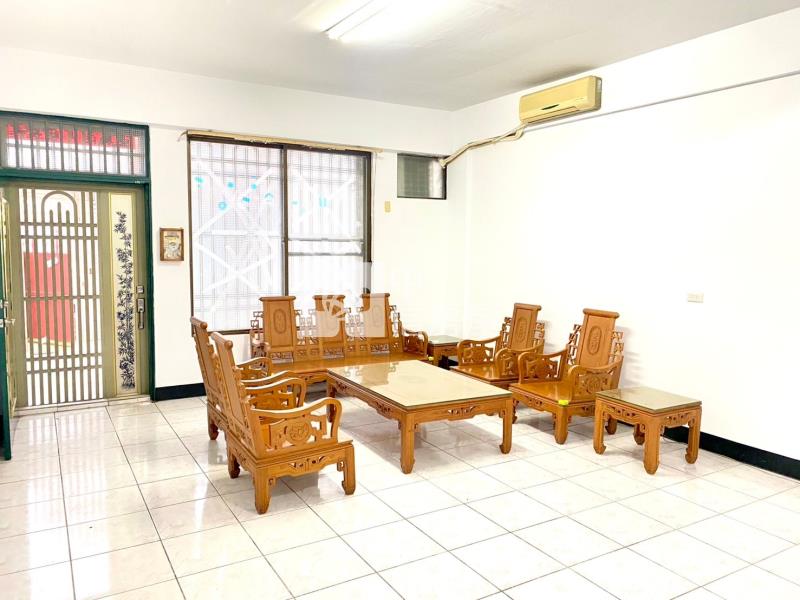 東海公園麥當勞芳鄰透天厝房屋室內格局與周邊環境