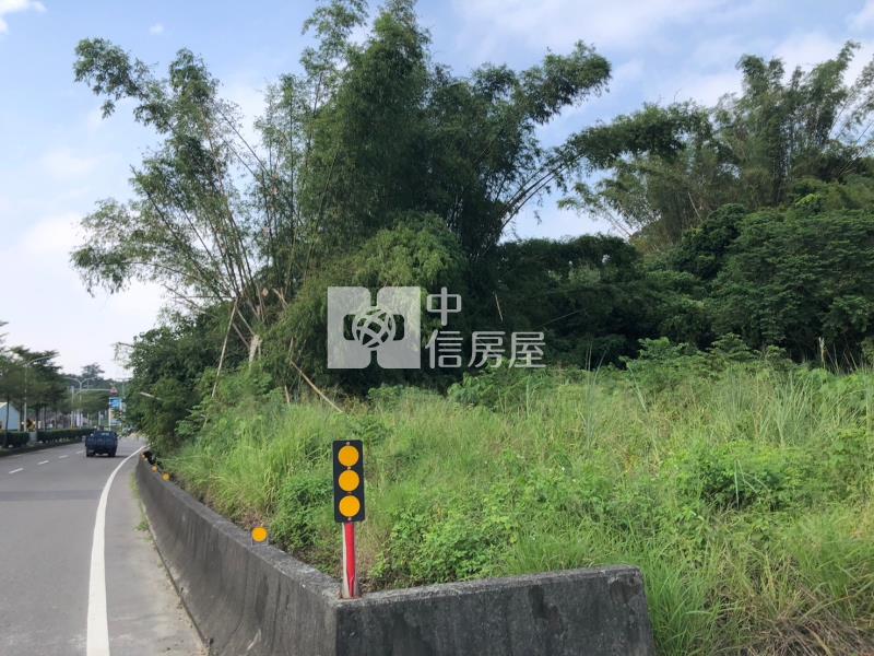 關廟關新路旁農地房屋室內格局與周邊環境