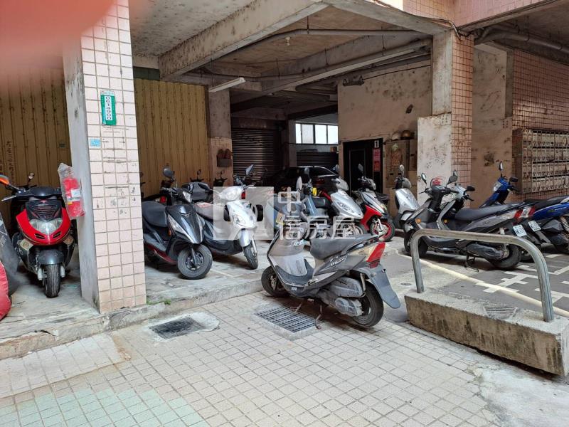 中壢好市多大坪數四房電梯房屋室內格局與周邊環境