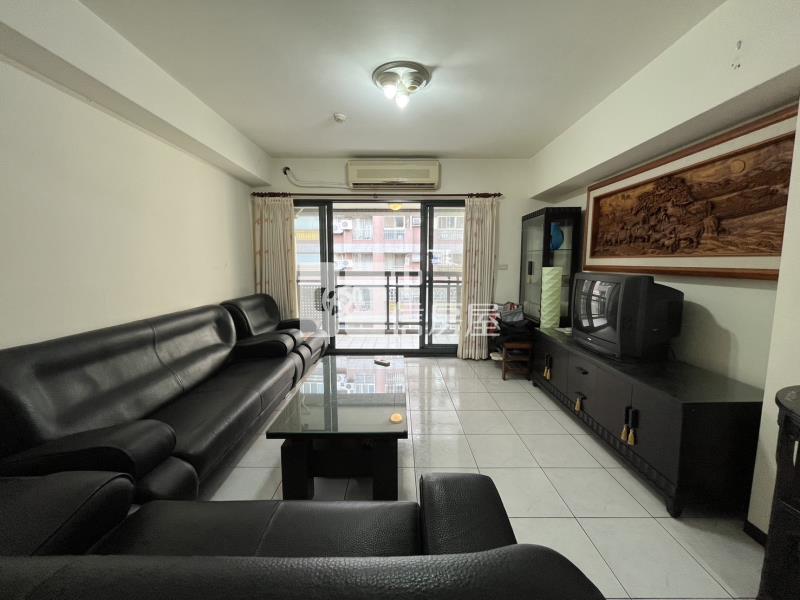 中山醫稀有大坪數視野高樓層四房平車房屋室內格局與周邊環境