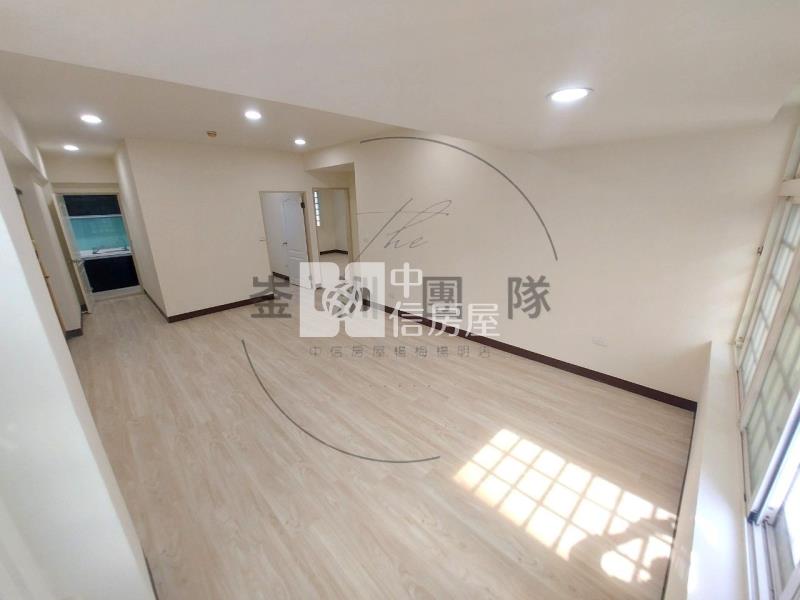 龍興國中採光美三房車房屋室內格局與周邊環境
