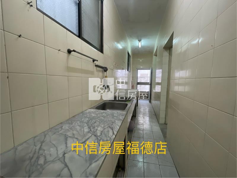 文化路尾金興車庫透天房屋室內格局與周邊環境