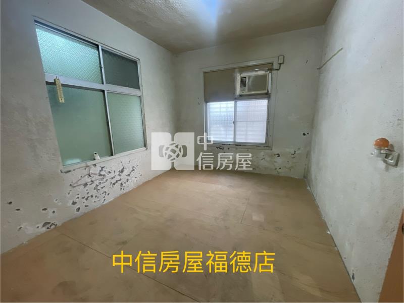 文化路尾金興車庫透天房屋室內格局與周邊環境