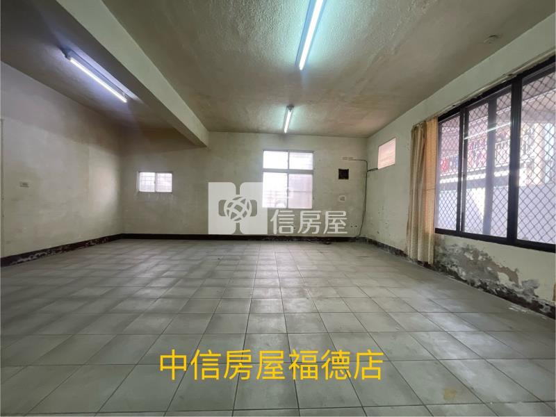 文化路尾金興車庫透天房屋室內格局與周邊環境