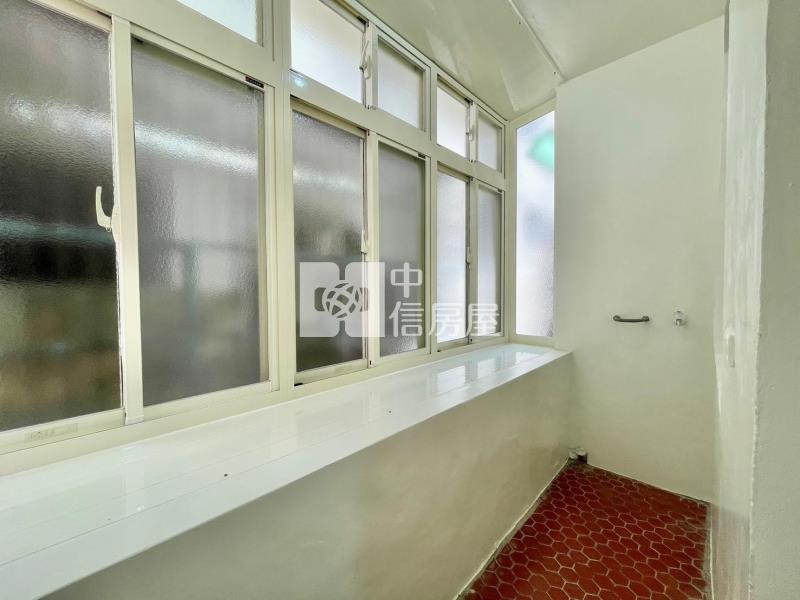 楊梅萬大路整新透天房屋室內格局與周邊環境