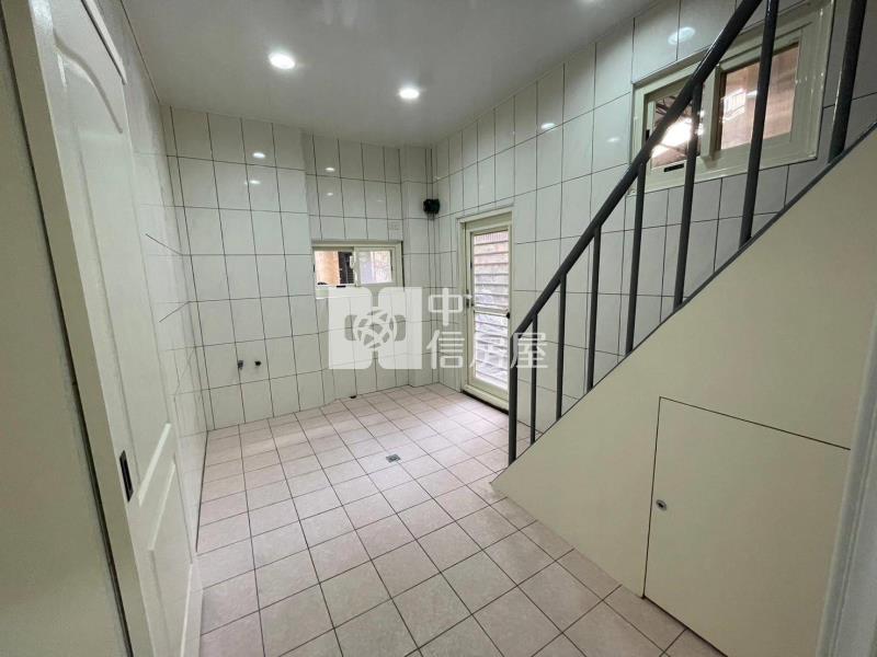 永美路重疊透天房屋室內格局與周邊環境