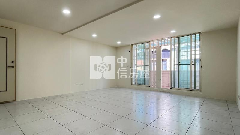 曉明女中門前車位透天美墅房屋室內格局與周邊環境