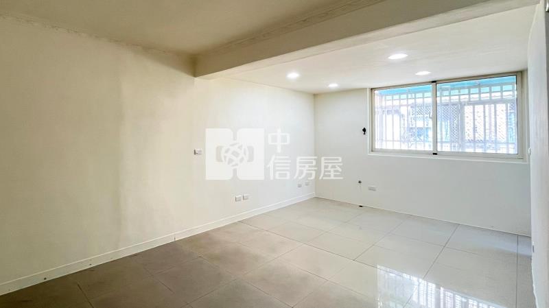 曉明女中門前車位透天美墅房屋室內格局與周邊環境