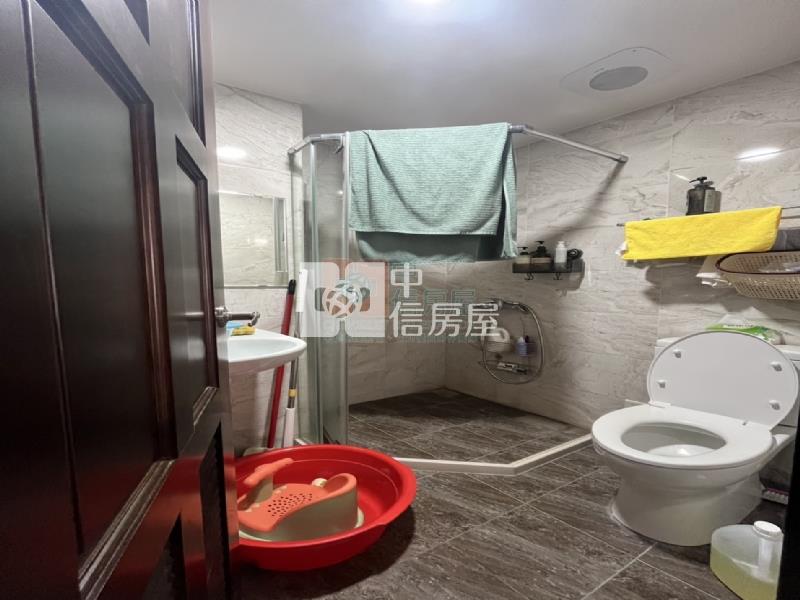 專任新埔邊間景觀大三房平車房屋室內格局與周邊環境