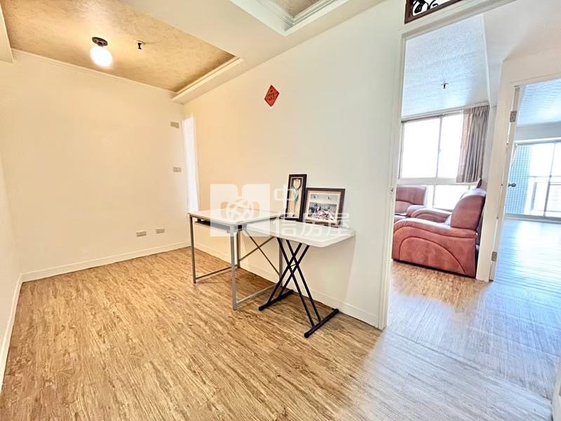 南區樓中樓景觀戶房屋室內格局與周邊環境