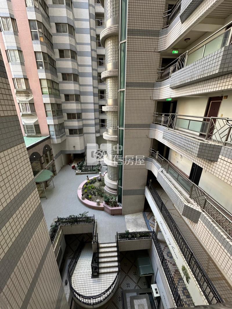 (畢卡索梅川陽明)文心崇德捷運旁視野套房+平車房屋室內格局與周邊環境