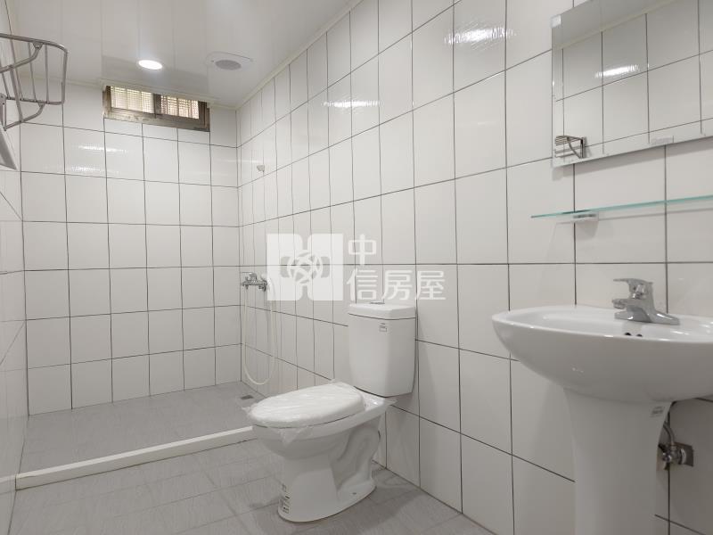 楊梅萬大路整新透天房屋室內格局與周邊環境