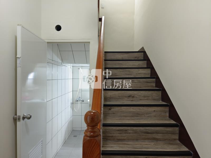 楊梅萬大路整新透天房屋室內格局與周邊環境