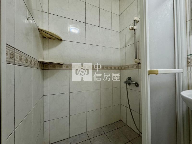 潭子|豐興路大面寬住店房屋室內格局與周邊環境