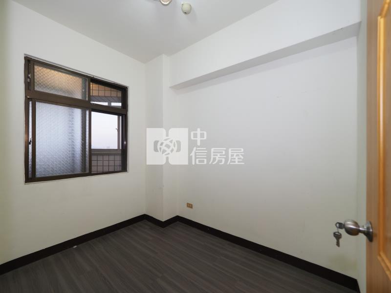 中壢華勛邊間電梯三房房屋室內格局與周邊環境