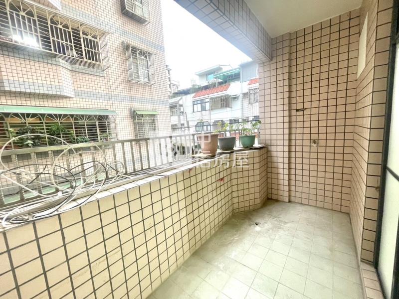 大竹國小旁整新美3房房屋室內格局與周邊環境