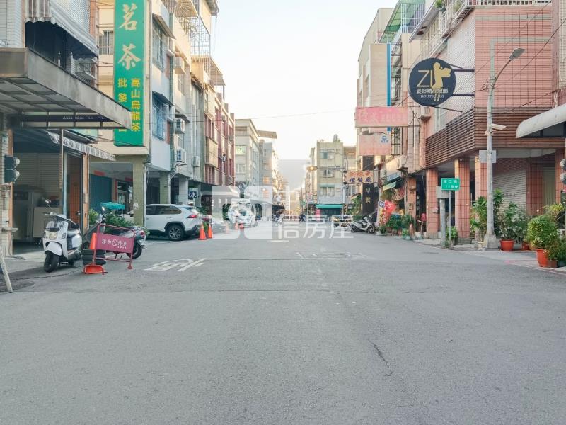 五甲國小翻新大三房+平車房屋室內格局與周邊環境