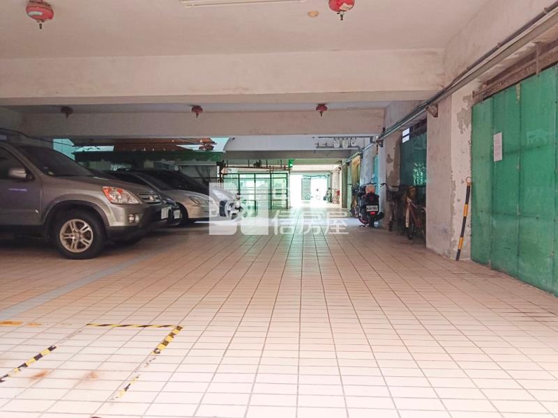 五甲國小翻新大三房+平車房屋室內格局與周邊環境