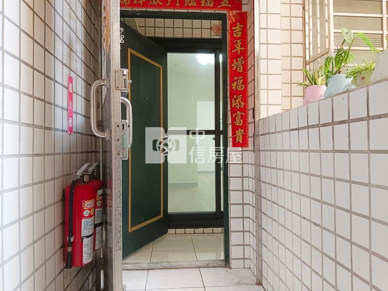 五甲國小翻新大三房+平車房屋室內格局與周邊環境