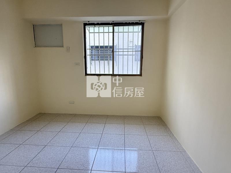近新南國小整新華廈平車房屋室內格局與周邊環境