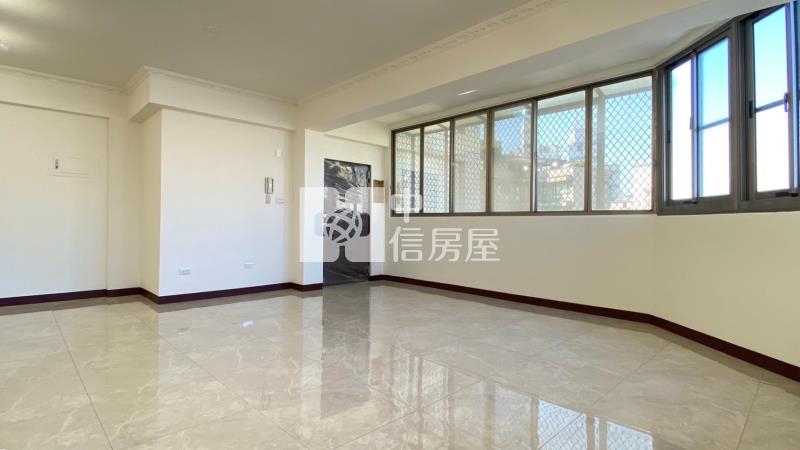 水湳經貿低總價電梯三房房屋室內格局與周邊環境