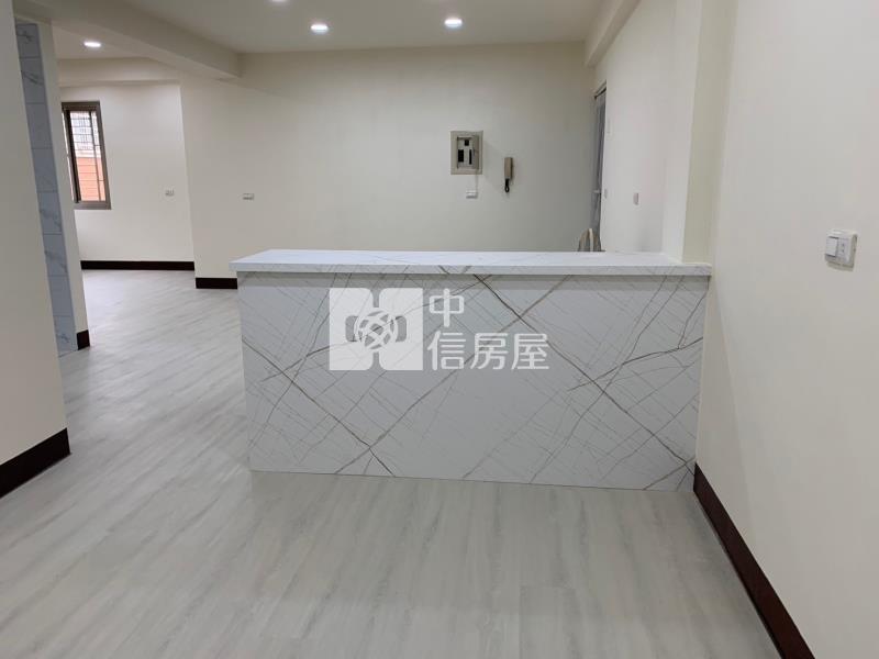 觀音草漯整新電梯三房房屋室內格局與周邊環境