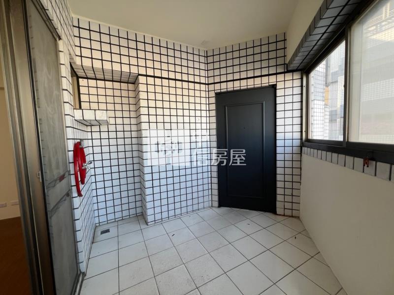 東平國小旁美三房房屋室內格局與周邊環境